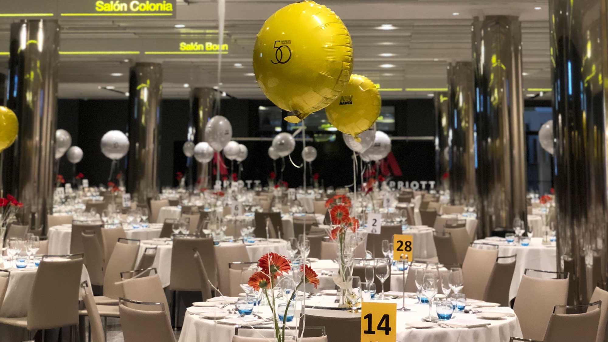 Ideas para una cena de empresa con entretenimiento profesional