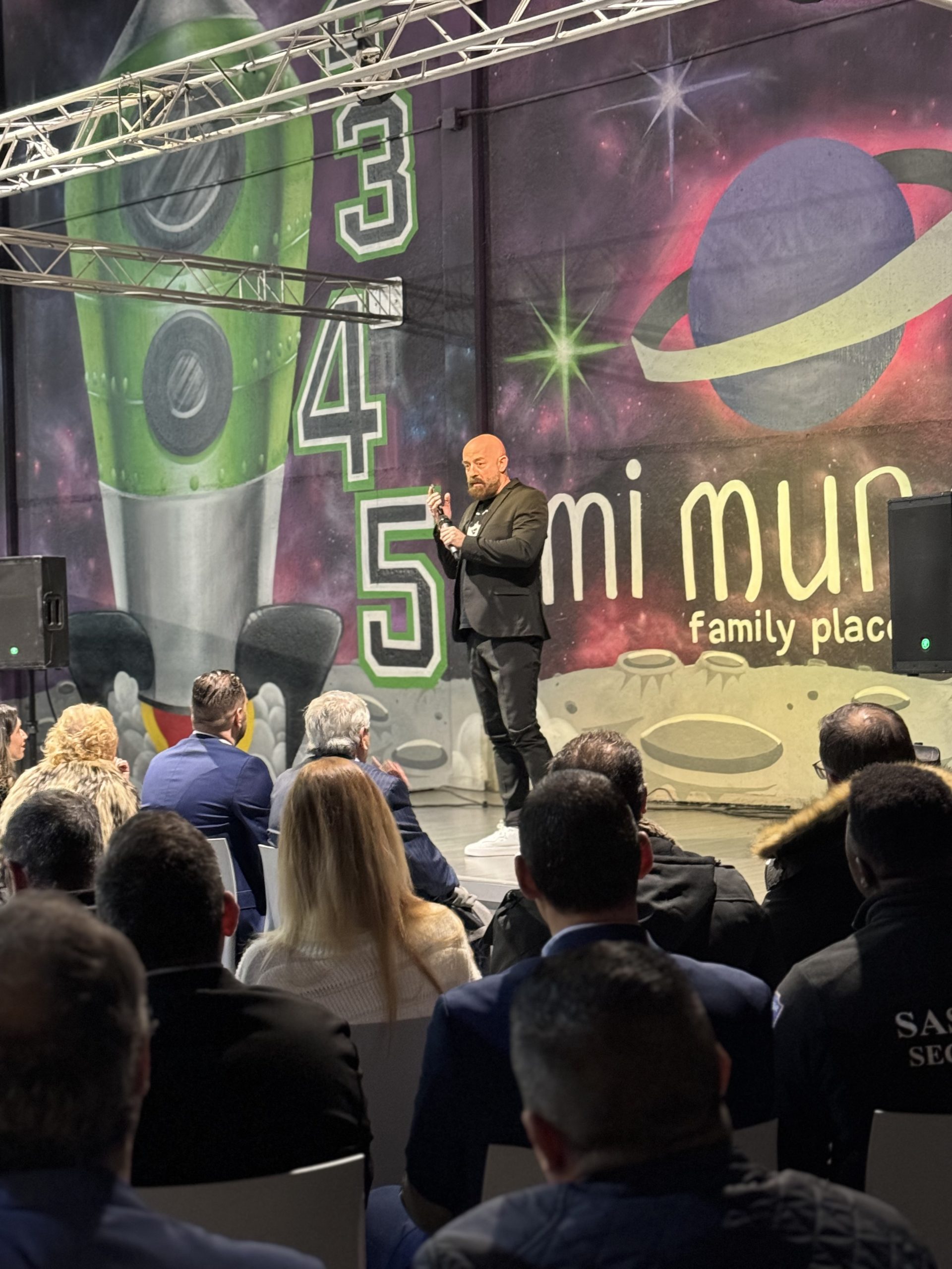 Soluciones creativas para tu evento de empresa de Navidad  🎄