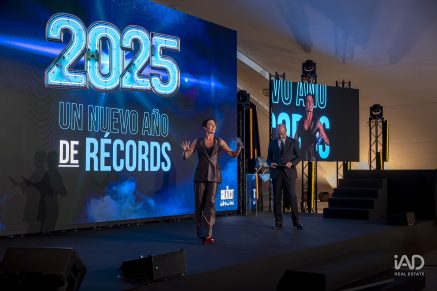 Presentadores de entretenimiento para eventos de empresa
